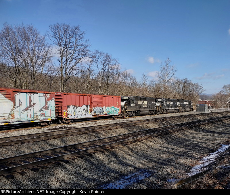 NS GP38-2s